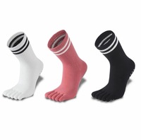 Chaussettes de yoga antidérapantes à cinq doigts pour femmes