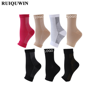 RUIQUWIN vente en gros logo personnalisé athlétique cheville soutien Compression genou manches femmes hommes sport cyclisme pied manches chaussettes - Product Image 1