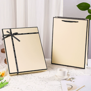 Caja Rígida <span class=keywords><strong>de</strong></span> Lujo Impermeable con Laminado Mate para Pañuelos <span class=keywords><strong>de</strong></span> Seda Personalizados y Embalaje <span class=keywords><strong>de</strong></span> Regalo <span class=keywords><strong>de</strong></span> Ropa al <span class=keywords><strong>por</strong></span> Mayor - Product Image 1
