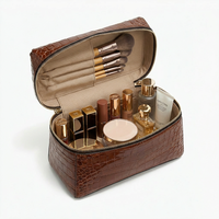 Pochette de maquillage en cuir véritable pour femmes, étui cosmétique en crocodile, organiseur de toilette de voyage, pochette de retouches de luxe