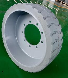 Véhicules à bras articulé pour levage aérien en haute altitude (AWP) – Pneus 22*7*17 3/4 - Product Image 4