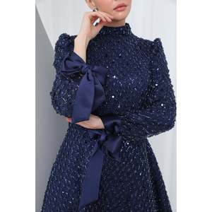 Robe de soirée Puane pour femme, bleu marine, en maille à sequins brodée, coupe trapèze, manches longues avec poignets en satin, robe de cérémonie pour mariages et bals de promo - Product Image 2