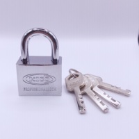 Cerradura Cuadrada de Hierro Niquelado KICO de 30 mm con Llaves de Espiga, Modelo de Grosor