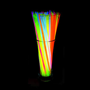 Artículos de Fiesta que Brillan en la Oscuridad, Pistola de Luz Química, Varitas Luminosas para Fiestas Neon para Niños - Product Image 5