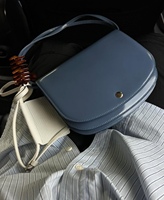 Tas Pinggang Wanita Kulit Asli Gaya Vintage Kapasitas Besar Penutup Kancing Selempang Mode Musim Panas
