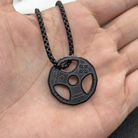 Collar de moda con diseño de mancuerna para hombre, popular colgante de acero inoxidable estilo europeo y americano para fitness y ejercicio