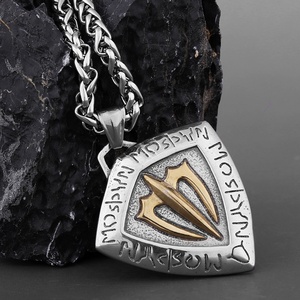 Pendentif en acier inoxydable pour homme, motif trident viking, rune et aigle en vol, vente en gros - Product Image 3