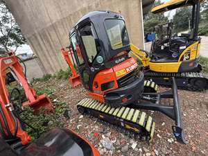 À vendre: Mini excavatrices Kubota U27,U15,U17,U35.2.7-ton,1.5-ton,1.7ton, excavatrices agricoles de type chenille d'occasion de 3.5-ton. - Product Image 3