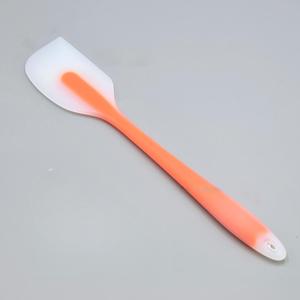 Spatule de cuisine en silicone résistante à la chaleur, antiadhésive, monobloc, avec manche ergonomique pour glaçage et fouettage – Vente en gros - Product Image 4