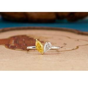 แหวนเพชรผู้หญิงทรงลูกแพร์สุดหรู เครื่องประดับแฮนด์เมดที่เหนือกาลเวลา เพชรระยิบระยับ ดีไซน์คลาสสิก เหมาะสำหรับการหมั้น - Product Image 1