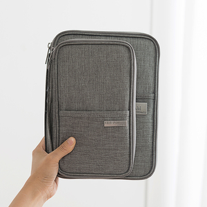 Portefeuille de voyage multifonctionnel personnalisé pour la famille, organiseur de documents imperméable, étui pour passeport avec logo Candy - Product Image 3