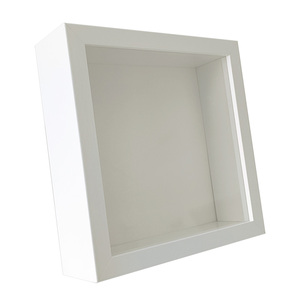 Cornici Fotografiche 3D Personalizzate in MDF Bianco e Nero con Effetto Ombra Profonda e Plexiglass Rimovibile per Animali e Fiori - Product Image 2