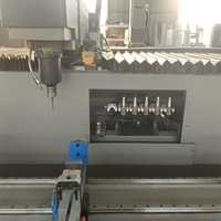 Máquina de Perforación y Fresado CNC de Alta Eficiencia para Perfiles de Aluminio, para el Procesamiento de Puertas y Ventanas de Aluminio