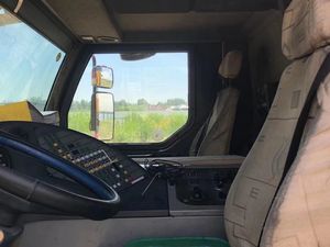 Top vente LIEBHERR 220 tonnes en stock nouvelle mode bonne qualité en bon état expédition rapide énorme réduction grue d'occasion à vendre - Product Image 5