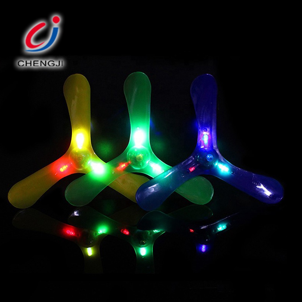 Пластиковые недорогие игрушки для домашних животных со светодиодной подсветкой