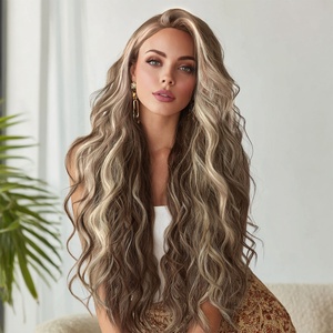 Nuova Parrucca SMILCO 2026 per Donne, Modello SM9204M, 13*3 Lace Front, <span class=keywords><strong>Capelli</strong></span> Ondulati Ricci Grigio-Marrone Sfumato - Product Image 3