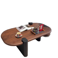 Nouvelle table basse ovale moderne du milieu du siècle en bois massif léger design rétro haut de gamme de luxe pour petite maison appartement salon