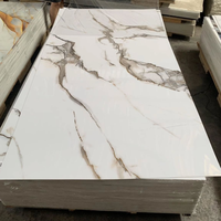 Feuille de marbre en PVC à revêtement UV haute brillance pour panneau mural intérieur
