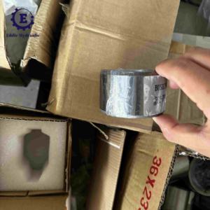 Entretoise articulée pour attelage 4K-6781 4K6781 Applicable aux niveleuses à roues SOIL COMPACTOR 825 825K 815F II 815K 815 815B 815F 814B - Product Image 1