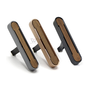 Diffuseur de parfum de voiture en bois personnalisé avec logo, clip de ventilation en bois massif, diffuseur en copeaux de bois vierge pour cadeaux promotionnels - Product Image 2
