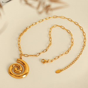 Conjunto de Collar y Pendientes Espirales Chapados en Oro para Mujer, Acero Inoxidable, Joyería de Moda, Diseño de Concha, Estilo Moderno - Product Image 3