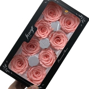 ดอกกุห<span class=keywords><strong>ล</strong></span>าบสดอบแห้งขายส่ง 9 ดอก/กล่อง ขนาด 4-5 ซม. สำหรับงานรับปริญญา วันแม่ วันฮาโ<span class=keywords><strong>ล</strong></span>วีน ของขวัญให้แฟนสาว ยูนนาน - Product Image 1