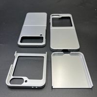 Coque de protection personnalisée en argent mat pour Galaxy Z Flip 7 Coque arrière de téléphone portable rigide pour Samsung Z Flip 6