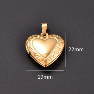 Delicate Stainless Steel Carved <b>Heart</b> Photo Locket Pendant Necklace for Women Men Memory <b>Picture</b> <b>Frame</b> Charm Chain Metal Jewelry - Product Image 2