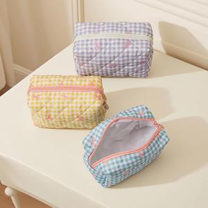 Robuste Kosmetik tasche aus Baumwolle Tragbare Reisesp eicher ung mit Reiß verschluss Klassisches Muster Modischer Wasch beutel für den Außenbereich - Product Image 4