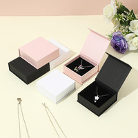 Boîte à bijoux magnétique haut de gamme en papier, style livre, pour l'affichage de bagues, bracelets, colliers et boucles d'oreilles – Vente en gros