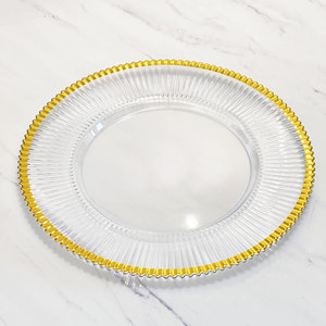 Assiette de présentation en acrylique texturé transparent de 13 pouces avec bord doré pour mariage, dîner, fête - Product Image 1
