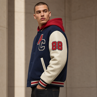 Veste universitaire à capuche personnalisée pour homme, bleu marine, manches en cuir PU crème, patch en chenille, boutons pression, veste de baseball style Letterman