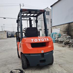 Подержанный вилочный погрузчик <span class=keywords><strong>Toyota</strong></span> FD30T, мини, в хорошем состоянии, 3 тонны, малогабаритный, оригинальный японский, б/у, для дешевой продажи в Китае - Product Image 1