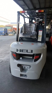 รถยกดีเซล 4 ทิศทาง เครื่องยนต์ดัทสัน รถเข็นมือ คิงพิน อีซูซุ มอเตอร์ เฮลิ เค35 เกียร์ นิสสัน เครนพับได้ 5 ตัน - Product Image 3