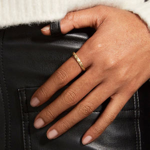 แหวนเงินแท้ตอกลายสำหรับผู้หญิง ดีไซน์หนาแบบกำหนดเอง พร้อมพื้นผิวสัมผัสแบบไม่เรียบสไตล์ <span class=keywords><strong>Bumb</strong></span> - Product Image 2