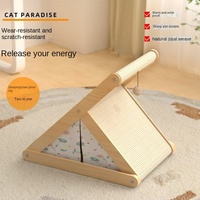 Griffoir triangulaire en sisal pour chat, résistant à l'usure, anti-griffures, style simple, avec nid à miettes et repose-pieds vertical intégré