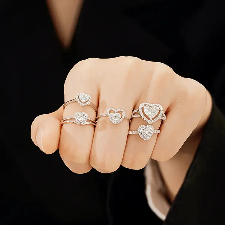 Squisito anello bianco Super molti gioielli con diamanti anello in oro 18 carati per donna