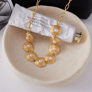 Waterproof and Tarnish Free 316l Stainless Steel Brand Wholesale Custom 18k Gold Plated Fine <b>Pearl</b> Jewelry Set for Women - Product Image 4