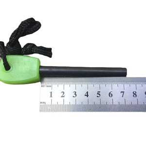 Encendedor de Fuego de Magnesio Luminoso en la Oscuridad, Barra de Ferro Multifunción de 8*80mm para Acampar, Senderismo y Supervivencia al Aire Libre - Product Image 4