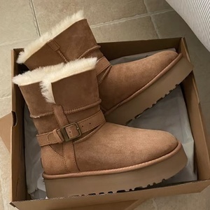 Chaussures de marque Tasmans Uug pour le dropshipping, baskets tendance haut de gamme, bottes de neige thermiques mignonnes en fourrure à plateforme pour l'hiver et l'automne - Product Image 5