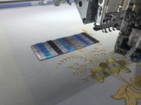 Machine à broder automatique à 6 têtes Offre Spéciale avec dispositif à 8 paillettes opération informatisée pour usage domestique et commerce de détail
