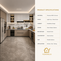 Lemari Dapur Hotel Villa Apartemen Modern Bentuk L Dua Warna Custom Laminate dengan Desain Tanpa Gagang, LED, Open Niche, Pintu HPL/HPDL 5+