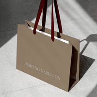 Sacs shopping en papier personnalisés en gros avec poignée en ruban de satin, logo imprimé, sacs cadeaux de remerciement pour l'emballage de produits artisanaux et de bougies