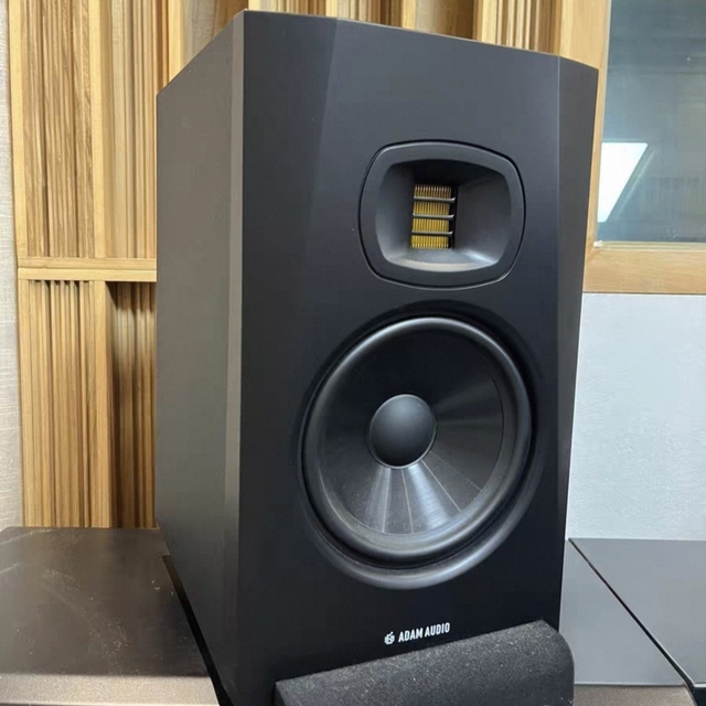 Adam Audio T7V Professional Studio Monitor Speaker 7 Inch Powered Active Audio Speaker for DJ Music Production