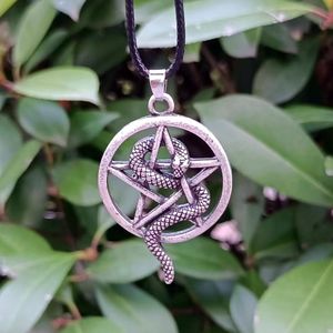 قلادات على شكل نجمة خماسية وثعبان ملتف بأسلوب أوروبي أمريكي عتيق، قلادات دائرية عصرية للرجال - Product Image 1