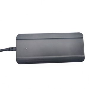 <span class=keywords><strong>Chargeur</strong></span> de batterie <span class=keywords><strong>Phylion</strong></span> 5pin Li Ion pour batterie <span class=keywords><strong>Phylion</strong></span> 42V avec CE et GS - Product Image 3