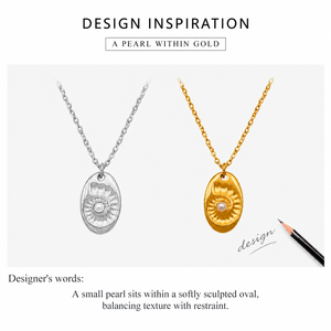 Collier avec pendentif en perle ovale, acier inoxydable, plaqué or 14 carats, design sculpté imitation perle - Product Image 3