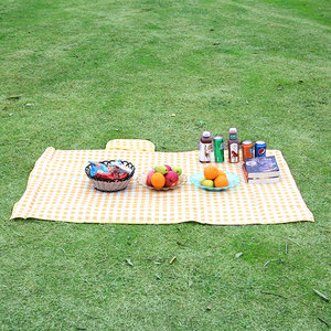 เสื่อปิกนิกผ้าอ็อกซ์ฟอร์ดผ้าไม่ทอแบบพกพาป้องกันความชื้นสำหรับการตั้งแคมป์กลางแจ้งการออกนอกบ้านในฤดูใบไม้ผลิใช้ได้หลายคน - Product Image 4