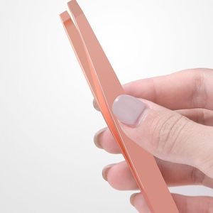 Ensemble recourbe-cils en acier inoxydable or rose avec logo personnalisé, pince à épiler oblique et pince à sourcils – Outil de beauté à marque privée - Product Image 4