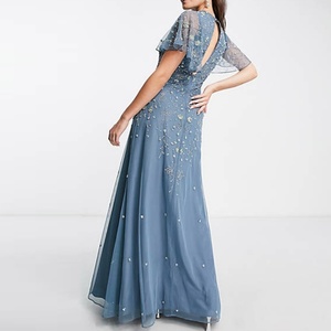 Nuevo Vestido Maxi Azul Sólido para Dama de Honor con Mangas con Volantes, Adorno Floral y Tul Transpirable - Product Image 2